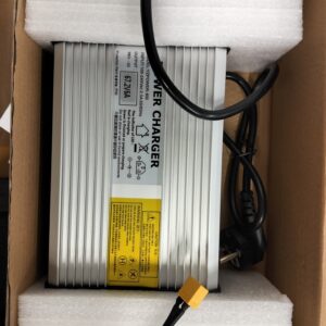 60v (67.2v) 6a Li-ion akkulaturi XT-60 liittimellä