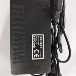 60v (72.5v) 3a lyijyakkulaturi Silverfox